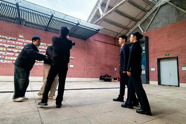 旅客的归途有他们的青春在守护(图5)