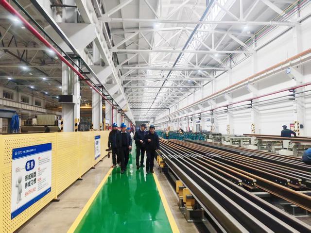 必赢Bwin：数智赋能硬核制造——中铁宝桥以新质生产力筑就“中国名片”(图2)