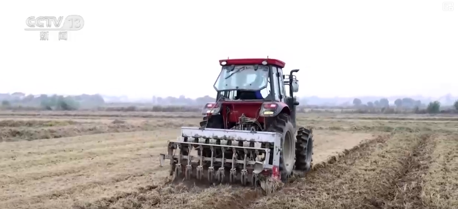 必赢Bwin：各地精准施策全力以赴高质量播种“新技术+新设备”让秋冬种更“智慧”(图7)