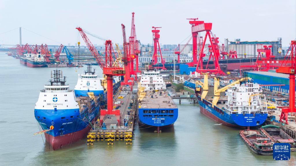 奋力冲刺“全年红”(图14)