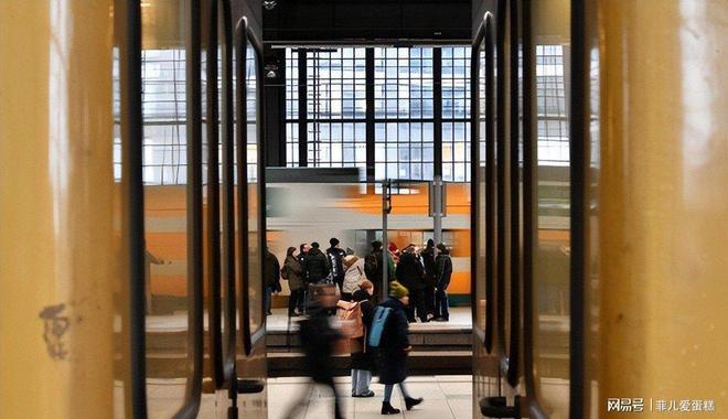 德国总理访华后急了！欧洲的慢生活输给了中国的“玩命干”？(图12)